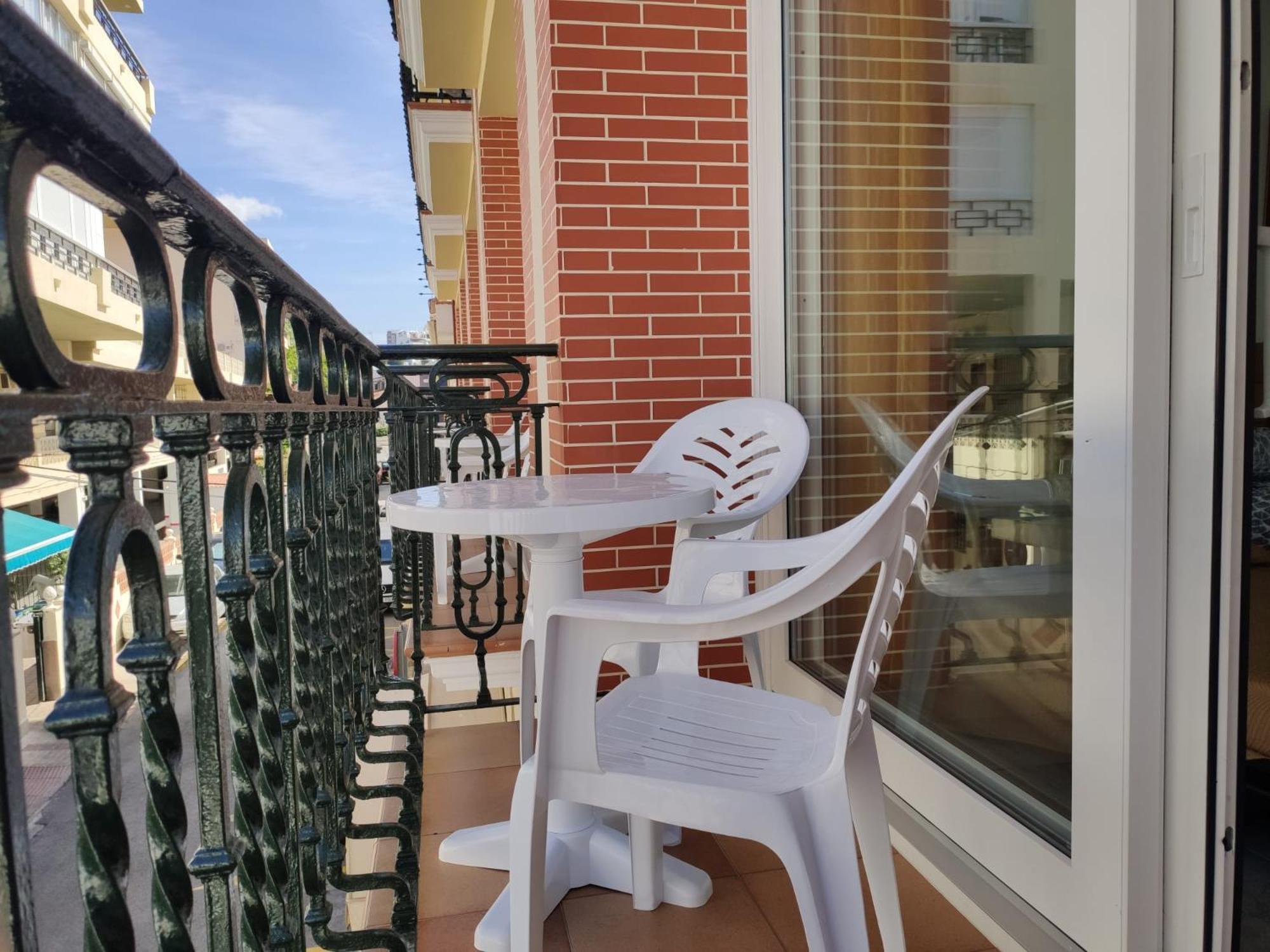 טורמולינוס Apartamentos Leonor Carihuela מראה חיצוני תמונה