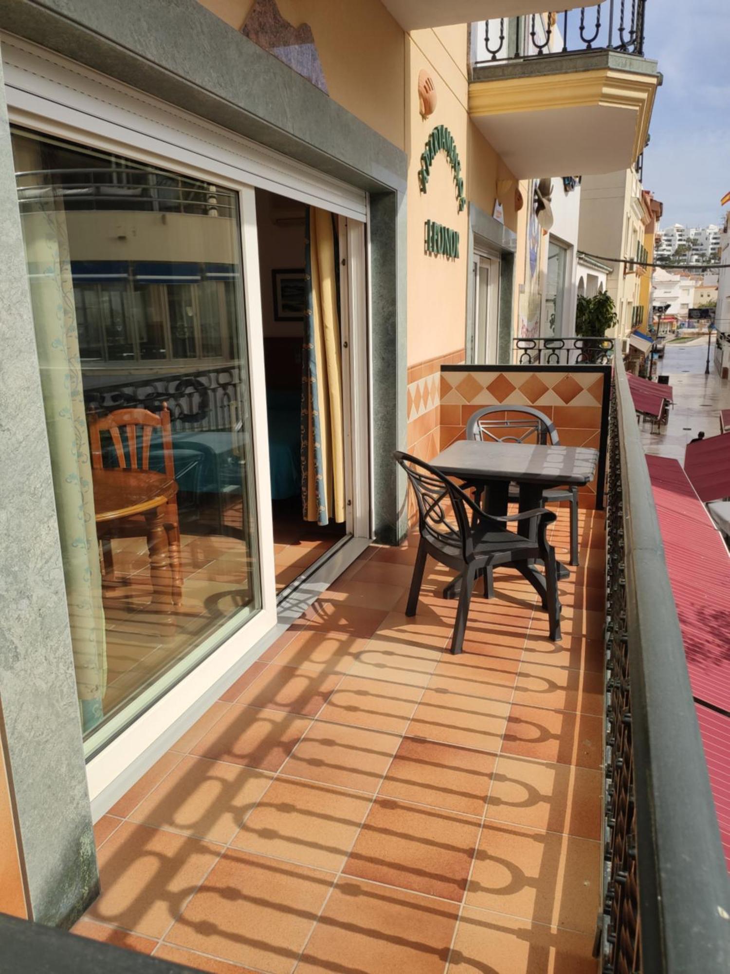 טורמולינוס Apartamentos Leonor Carihuela חדר תמונה