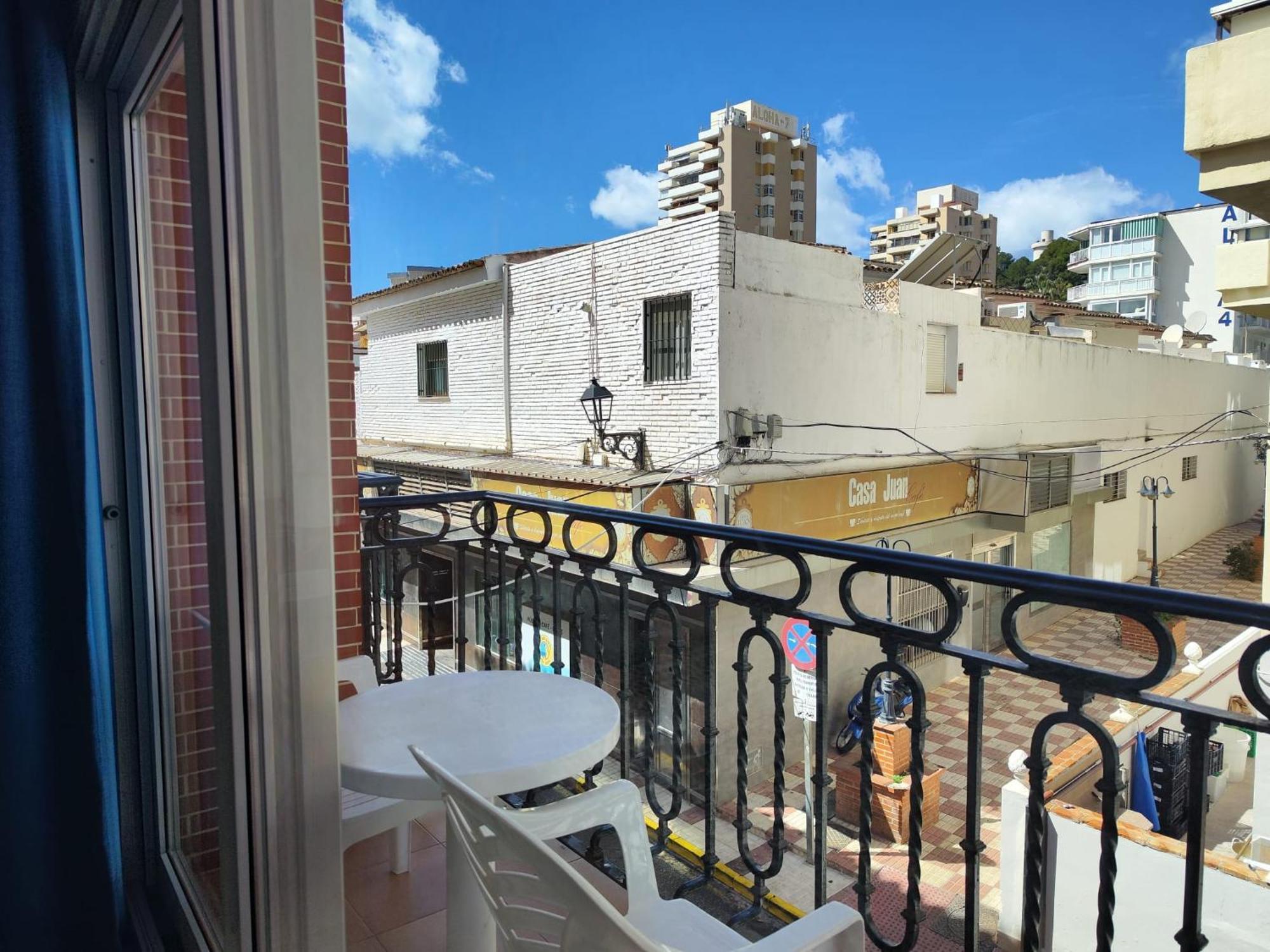 טורמולינוס Apartamentos Leonor Carihuela מראה חיצוני תמונה